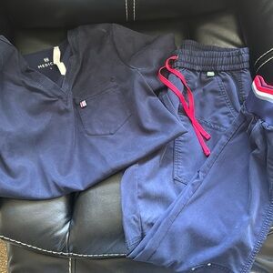 Mediclo Navy blue scrub set